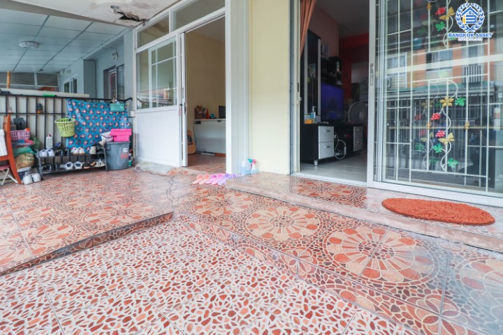 *****ทาวน์เฮ้าส์มือสองย่านนนทบุรี ม.พฤกษา49 บางใหญ่-แก้วอินทร์ บนเนื้อที่ 17.4 ตร.ว. ฟังก์ชัน 3 ห้องนอน 2 ห้องน้ำ แถมฟรี! 2 เครื่องปรับอากาศ 1 เครื่องทำน้ำอุ่น บ้านสวยพร้อมเข้าอยู่ ทำเลดี เชื่อมต่อถ.กาญจนาภิเษก, ถ.รัตนาธิเบศร์ ใกล้รถไฟฟ้าสายสีม่วง "สถานีตลาดบางใหญ่" จองเลย!!